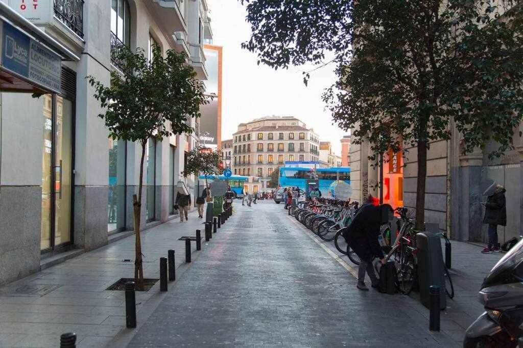 Apartamento En Plaza Callao Madrid Exterior foto